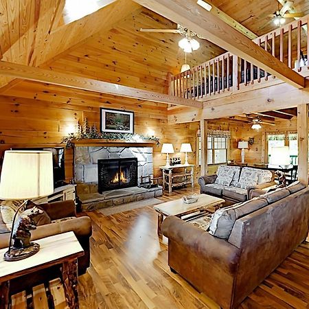 Villa Mountain Lion'S Tales Gatlinburg Exterior foto