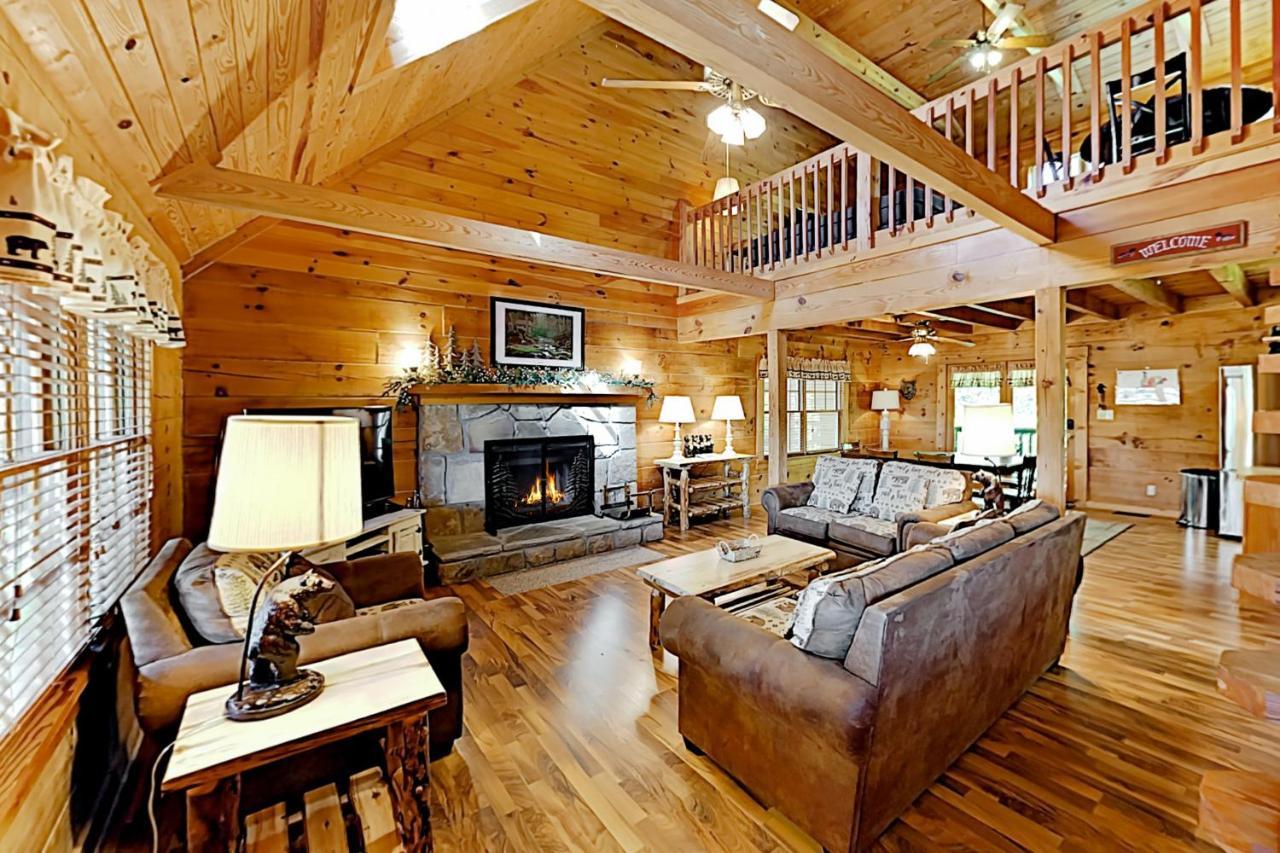 Villa Mountain Lion'S Tales Gatlinburg Exterior foto