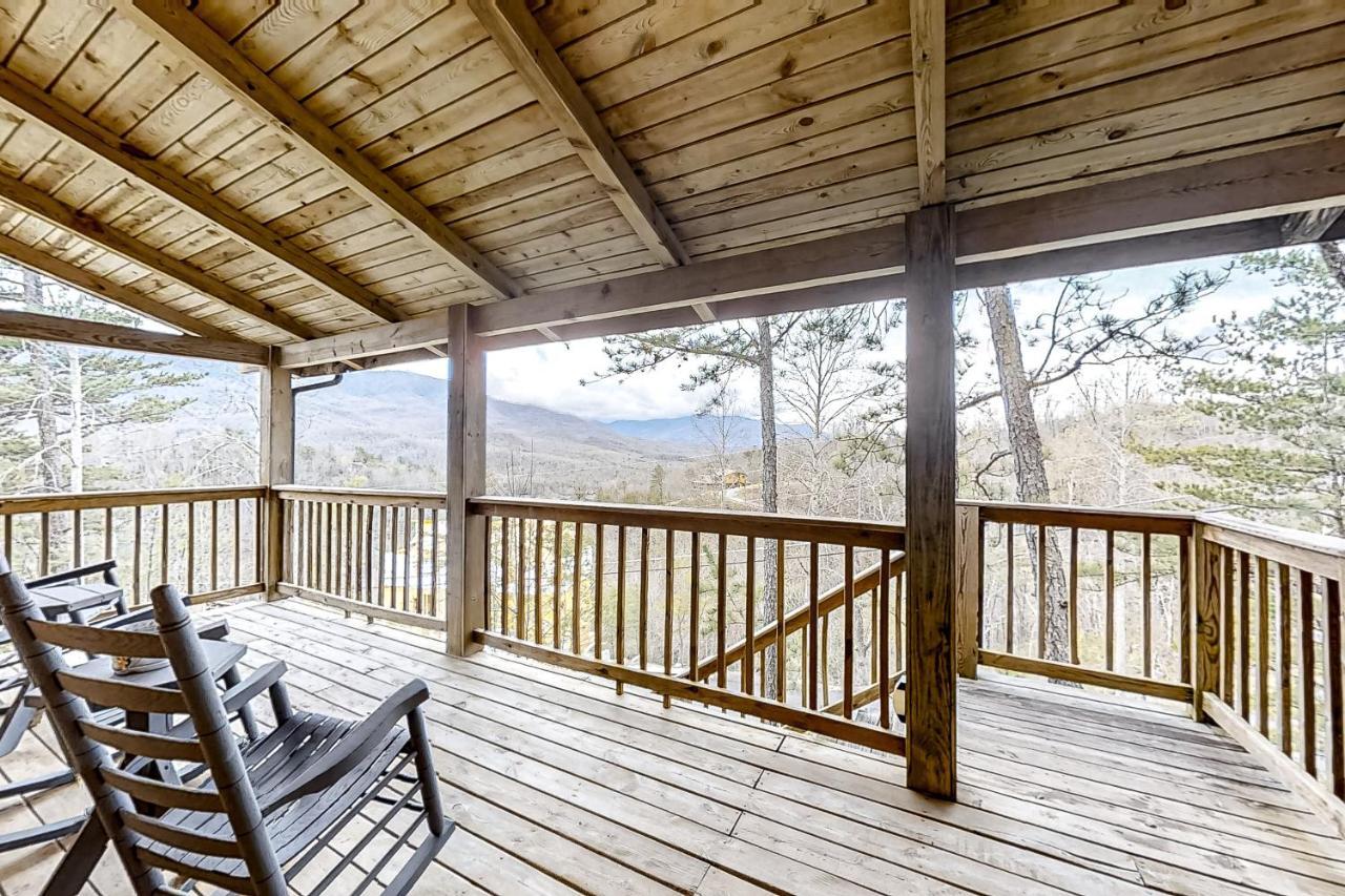 Villa Mountain Lion'S Tales Gatlinburg Exterior foto