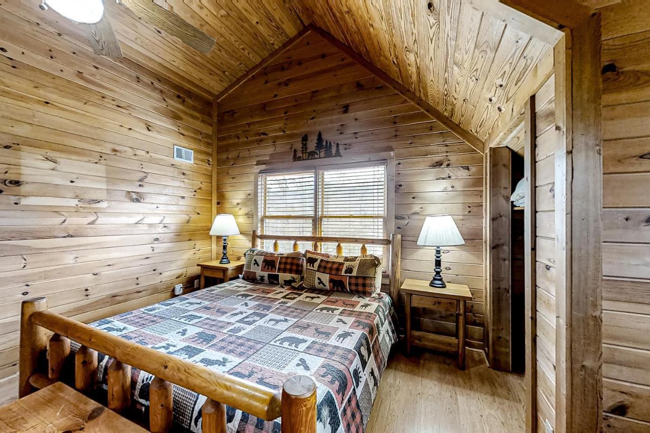 Villa Mountain Lion'S Tales Gatlinburg Exterior foto