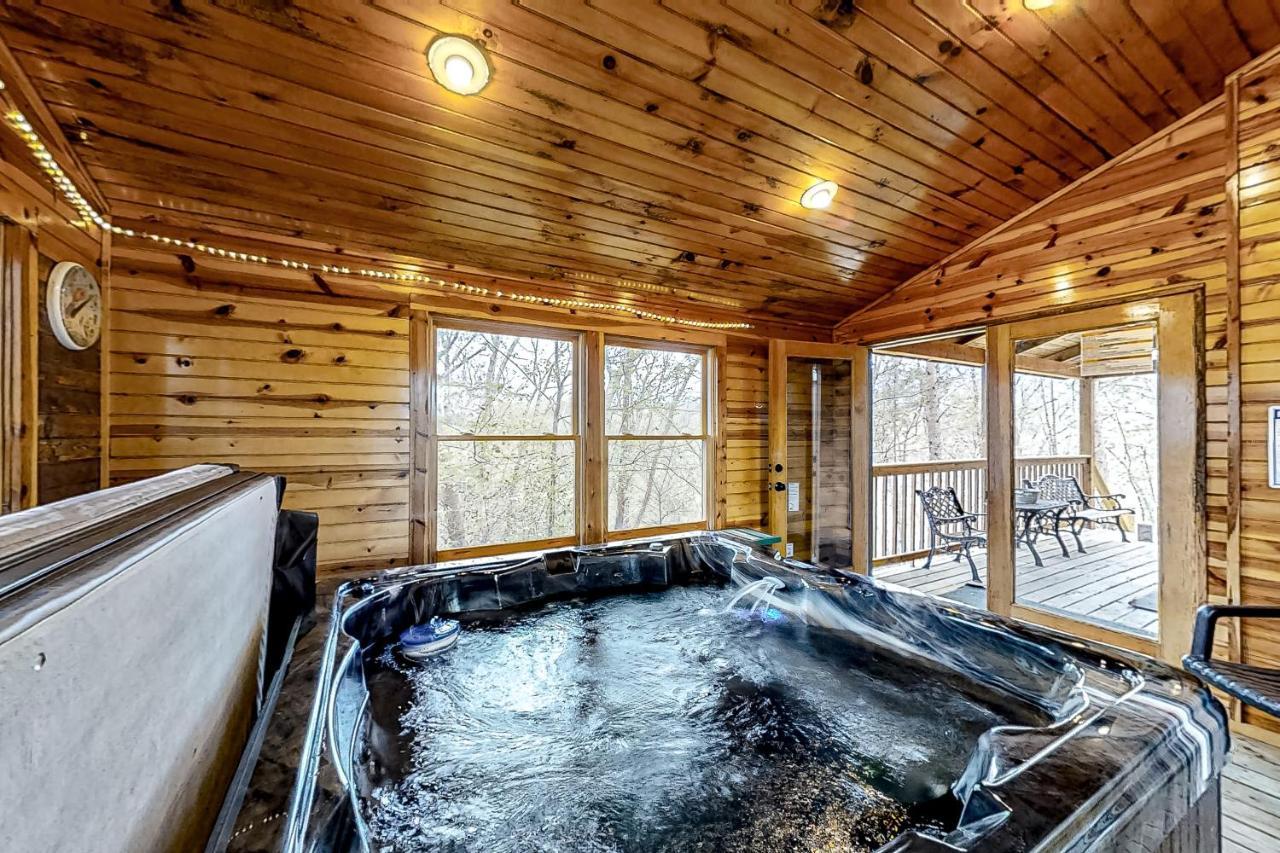 Villa Mountain Lion'S Tales Gatlinburg Exterior foto