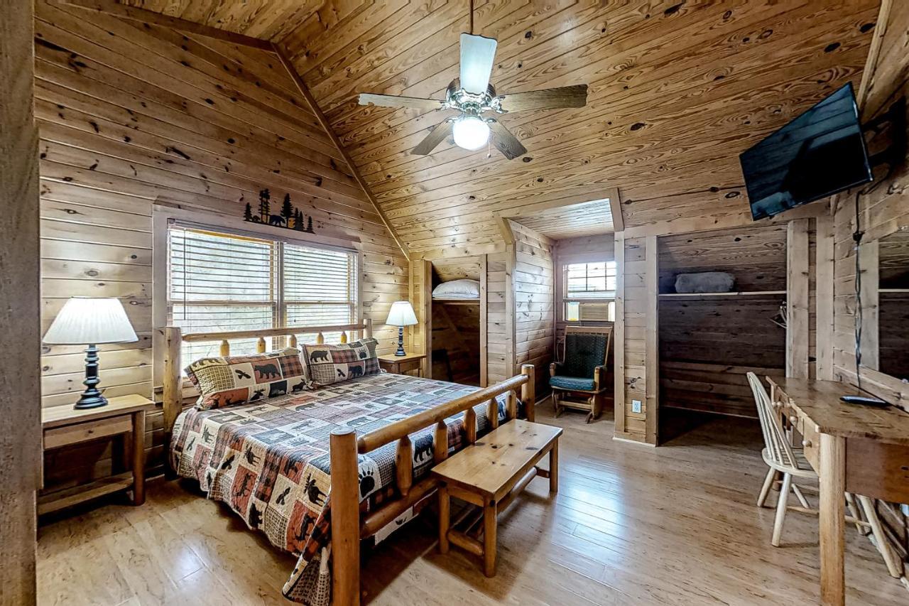 Villa Mountain Lion'S Tales Gatlinburg Exterior foto